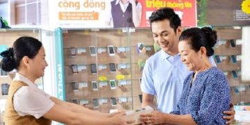 Sắm SmartPhone Viettel: Mua 1, được 12