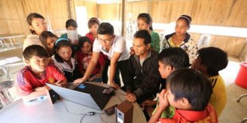 Đưa Internet Viettel lên đỉnh Trường Sơn