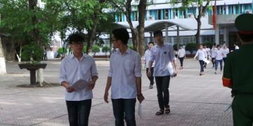 Cụm thi số 2: Phổ điểm môn Vật Lý cao nhất